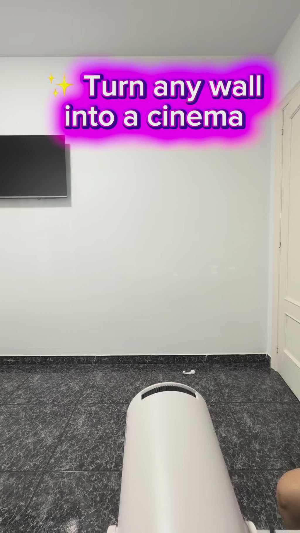 CasaLumo™ Portable Smart Projector